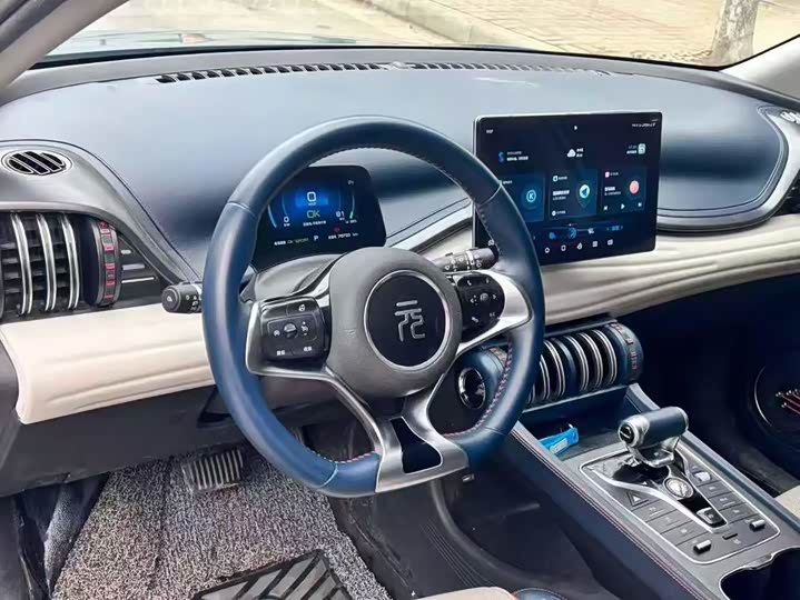 Фото 7 - BYD Yuan Plus