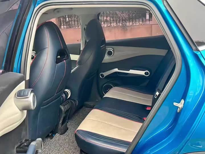 Фото 9 - BYD Yuan Plus