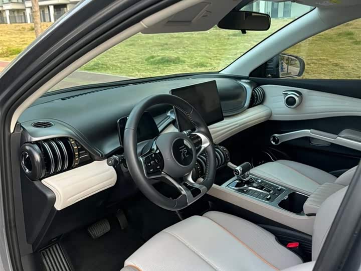 Фото 9 - BYD Yuan Plus