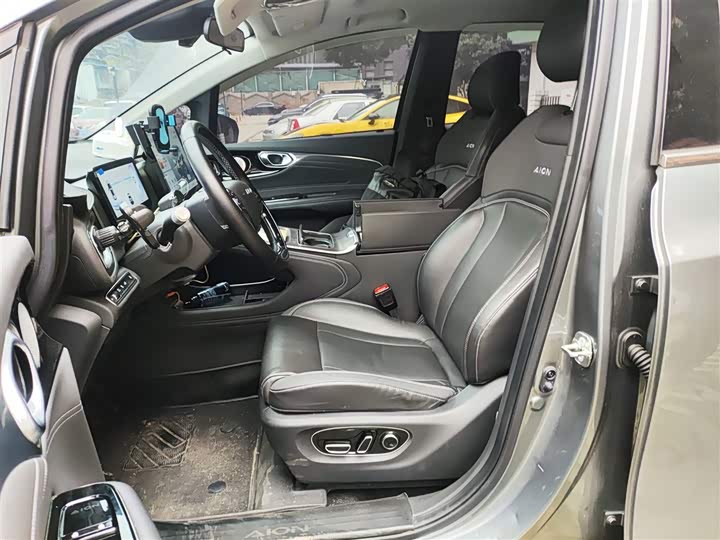 Фото 8 - GAC Aion V