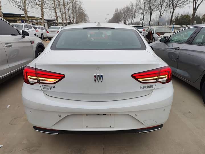 Фото 6 - Buick Regal