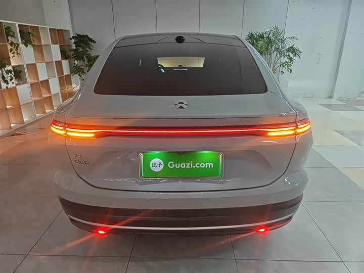 Фото 6 - Nio EC6