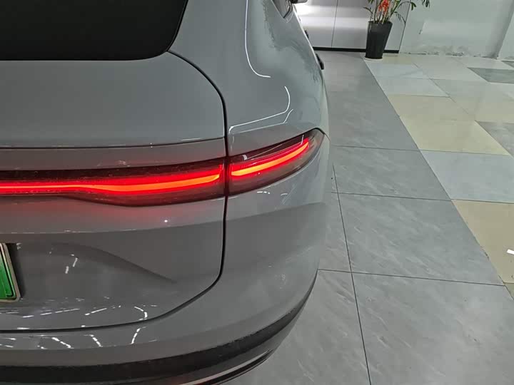 Фото 8 - Nio EC6