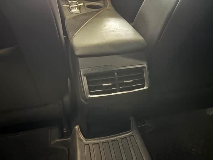 Фото 5 - Changan UNI-V