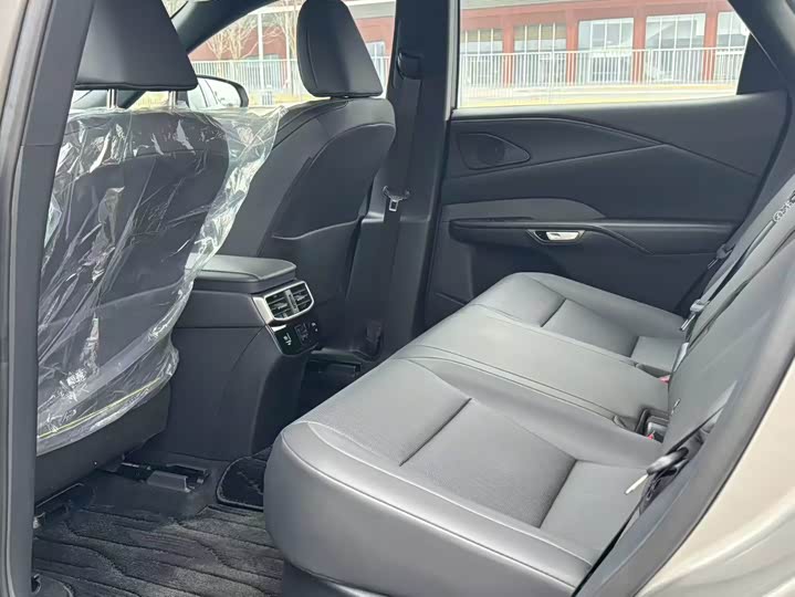 Фото 6 - Lexus RX