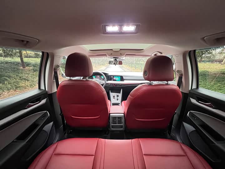 Фото 9 - Volkswagen Golf