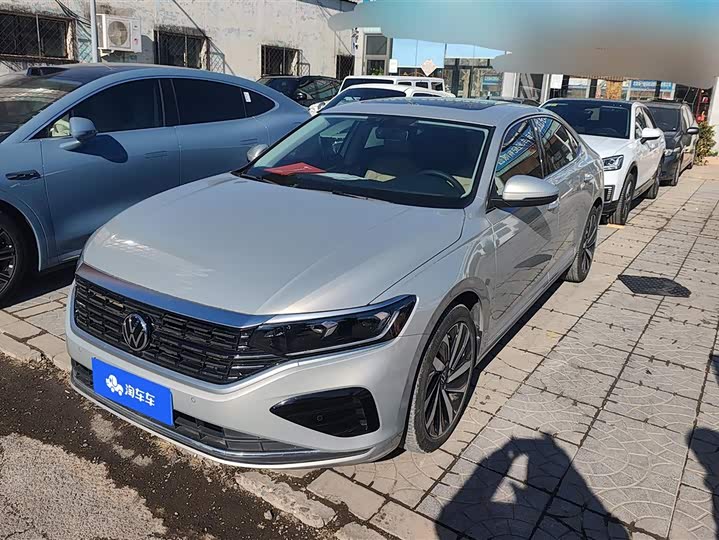 Фото 1 - Volkswagen Passat