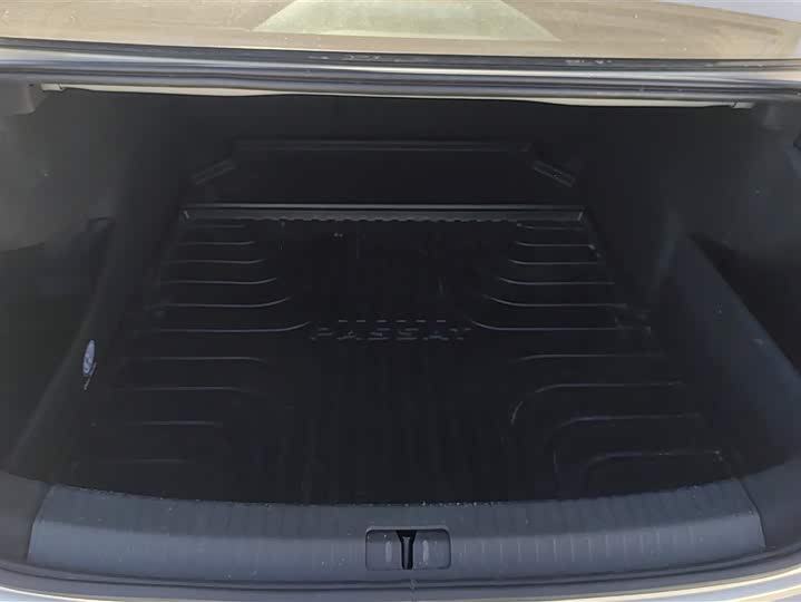 Фото 4 - Volkswagen Passat