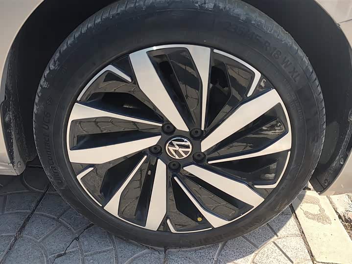 Фото 6 - Volkswagen Passat