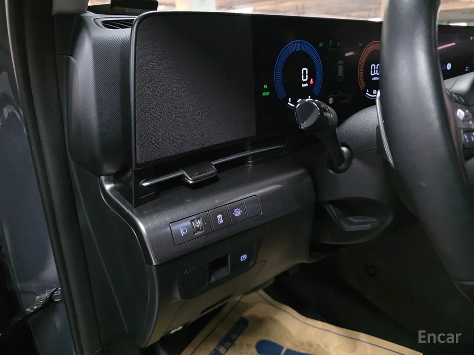 Фото 10 - Hyundai Kona