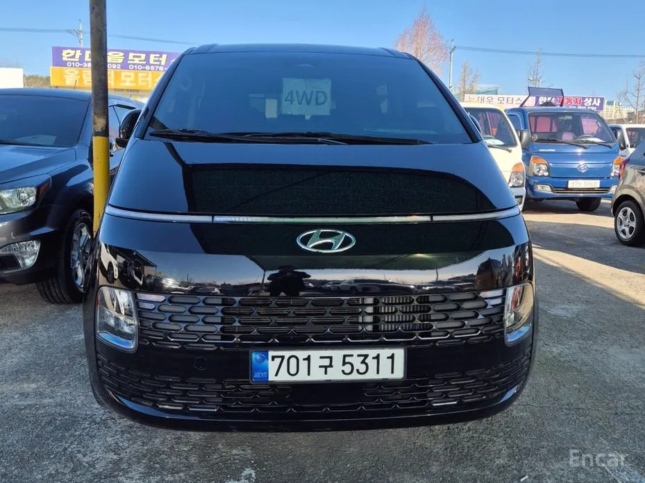 Фото 3 - Hyundai Staria