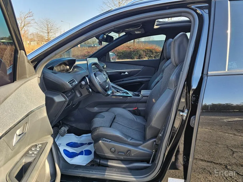 Фото 11 - Peugeot 3008