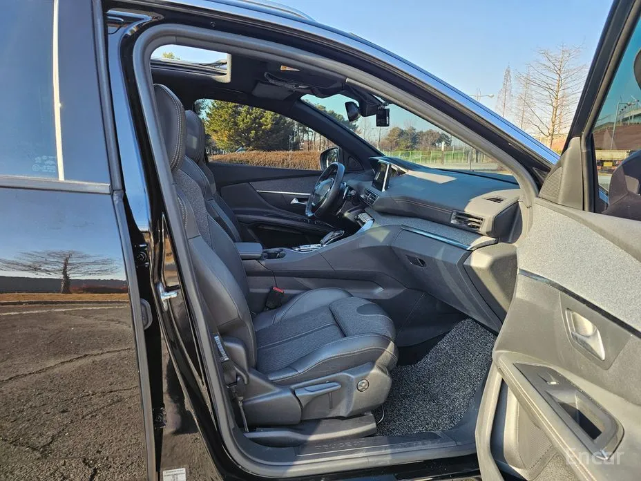 Фото 14 - Peugeot 3008