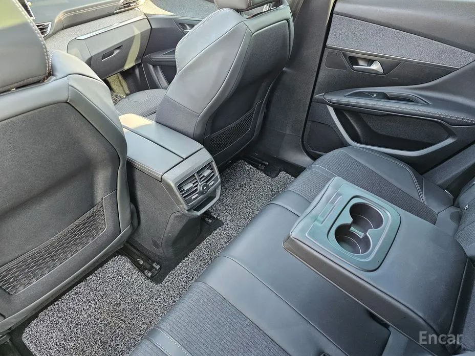 Фото 17 - Peugeot 3008