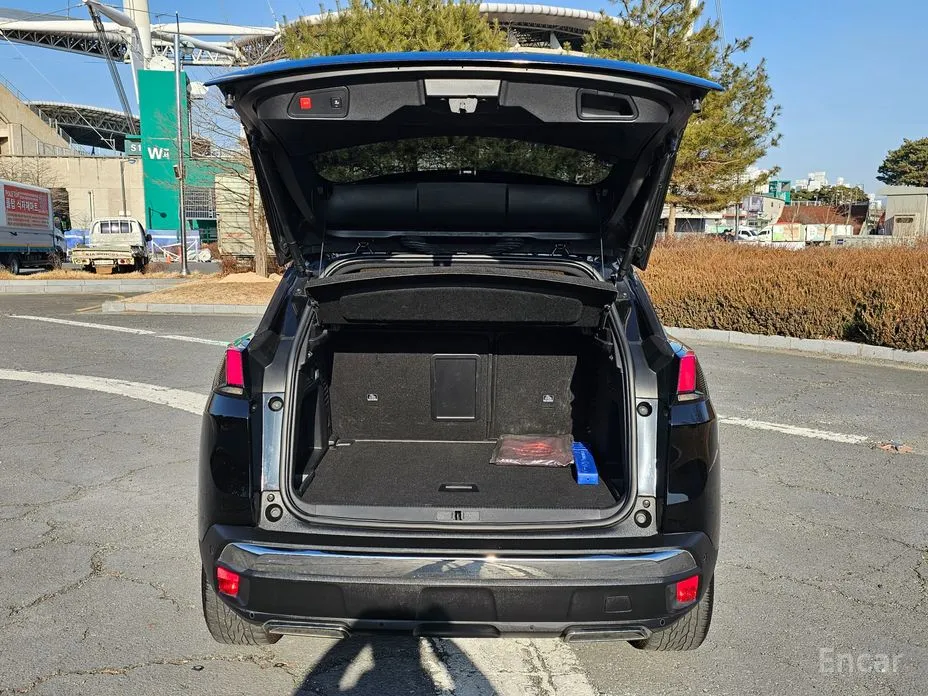 Фото 18 - Peugeot 3008