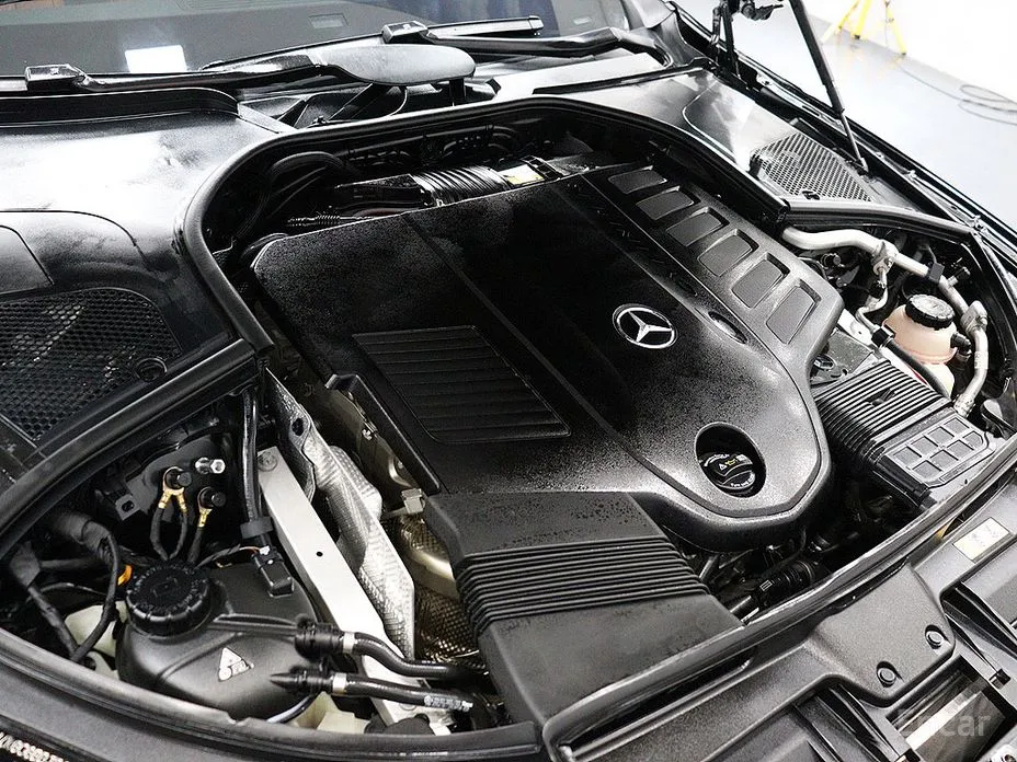 Фото 13 - Mercedes-Benz S-Class