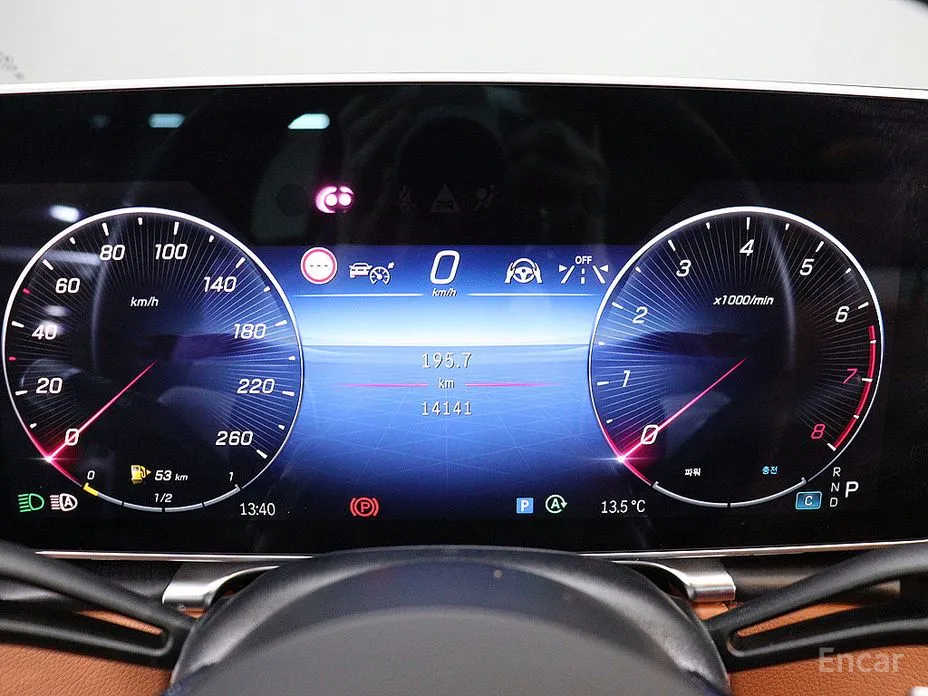 Фото 16 - Mercedes-Benz S-Class