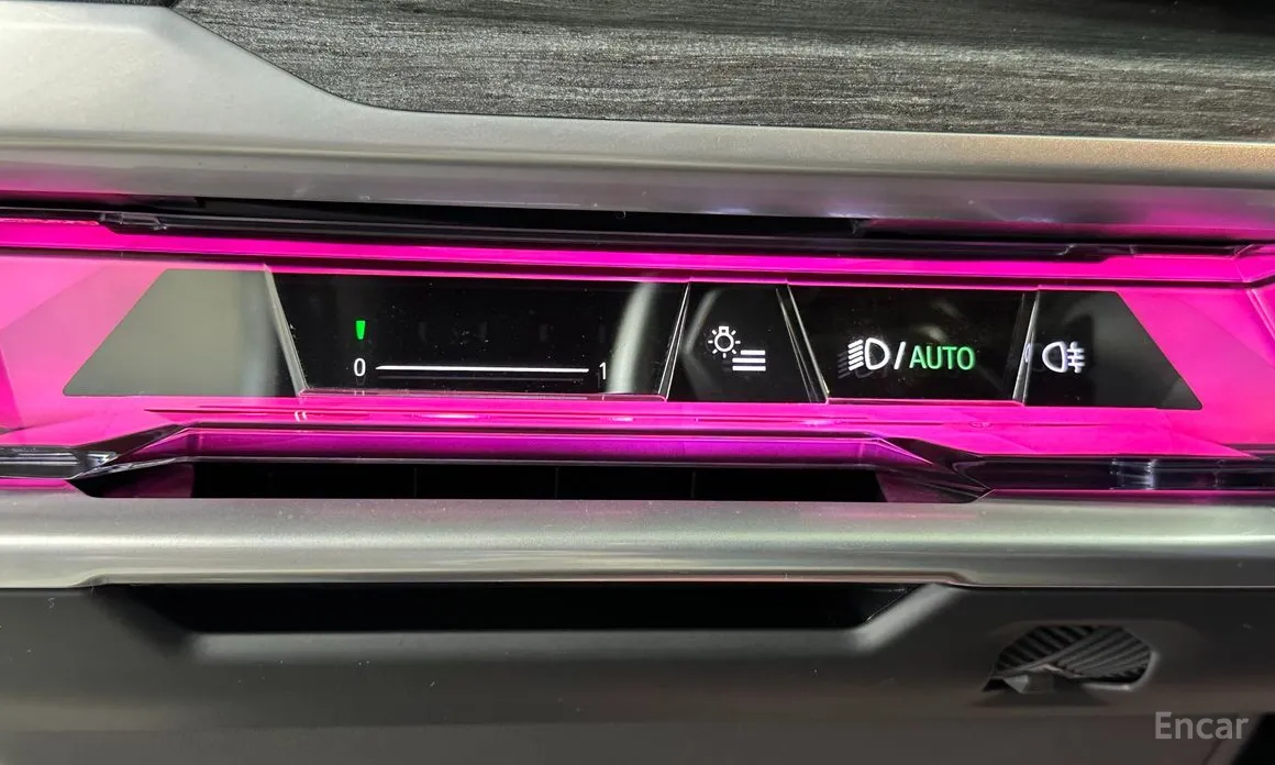 Фото 14 - BMW 7 Series