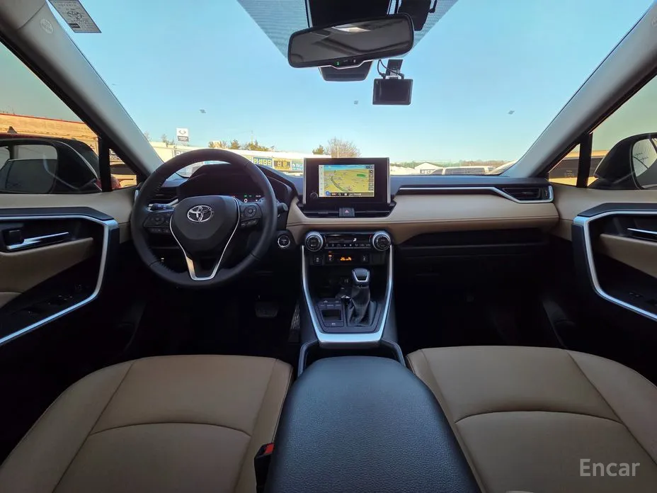 Фото 7 - Toyota RAV4