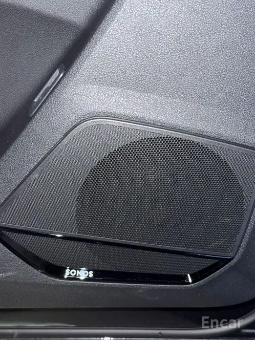 Фото 18 - Audi Q3