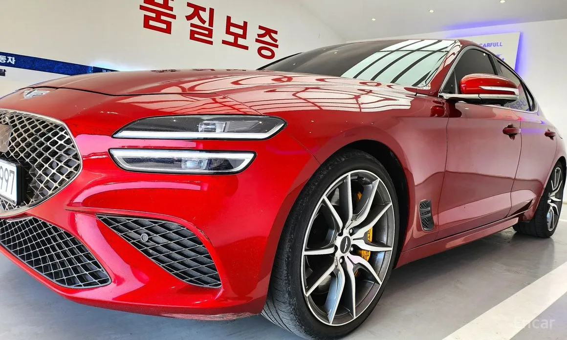 Фото 1 - Genesis G70