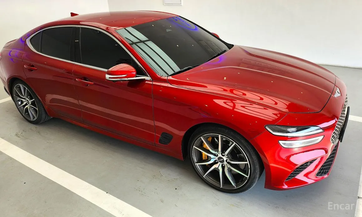 Фото 13 - Genesis G70