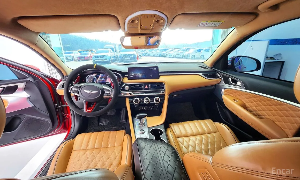 Фото 17 - Genesis G70