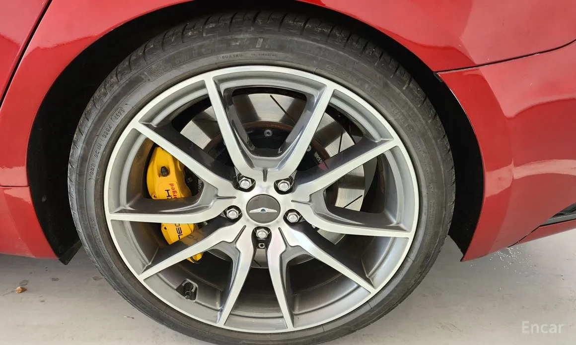 Фото 20 - Genesis G70