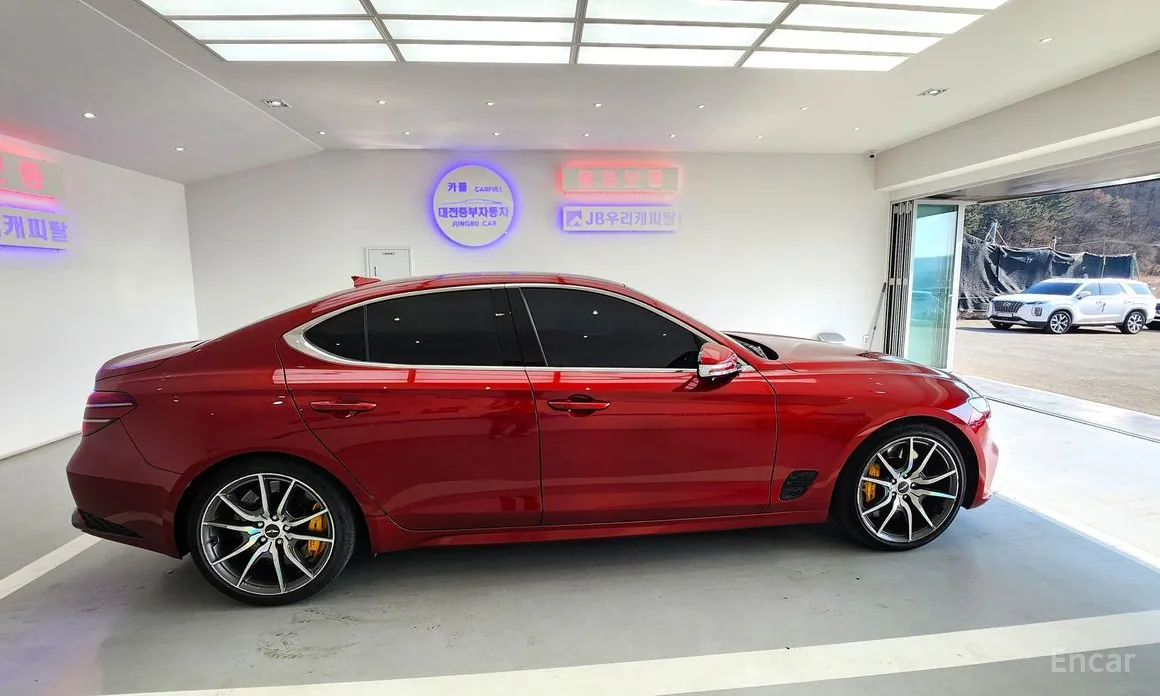 Фото 7 - Genesis G70