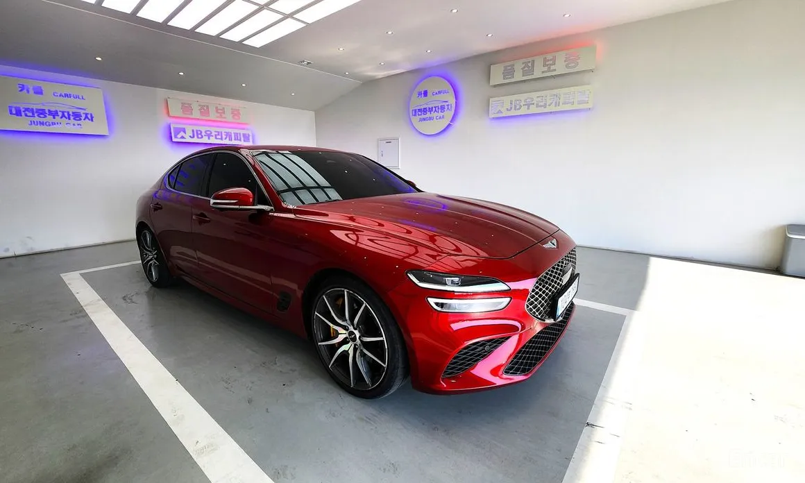 Фото 8 - Genesis G70