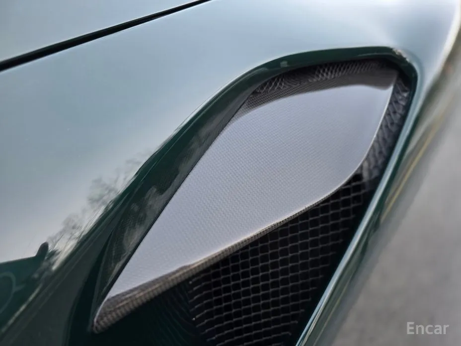 Фото 6 - Ferrari F8