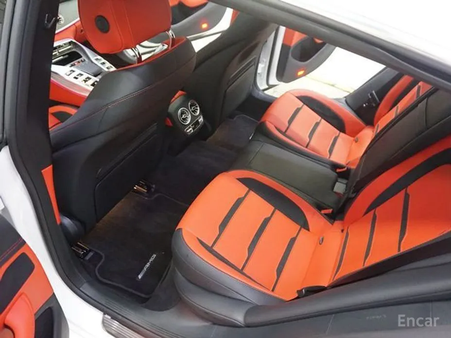 Фото 15 - Mercedes-Benz AMG GT