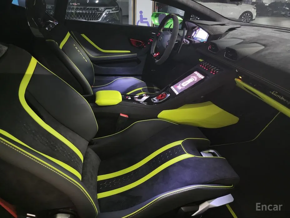 Фото 8 - Lamborghini Huracan