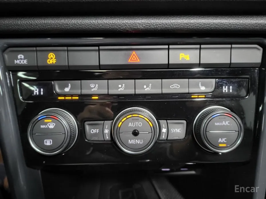 Фото 14 - Volkswagen T-Roc