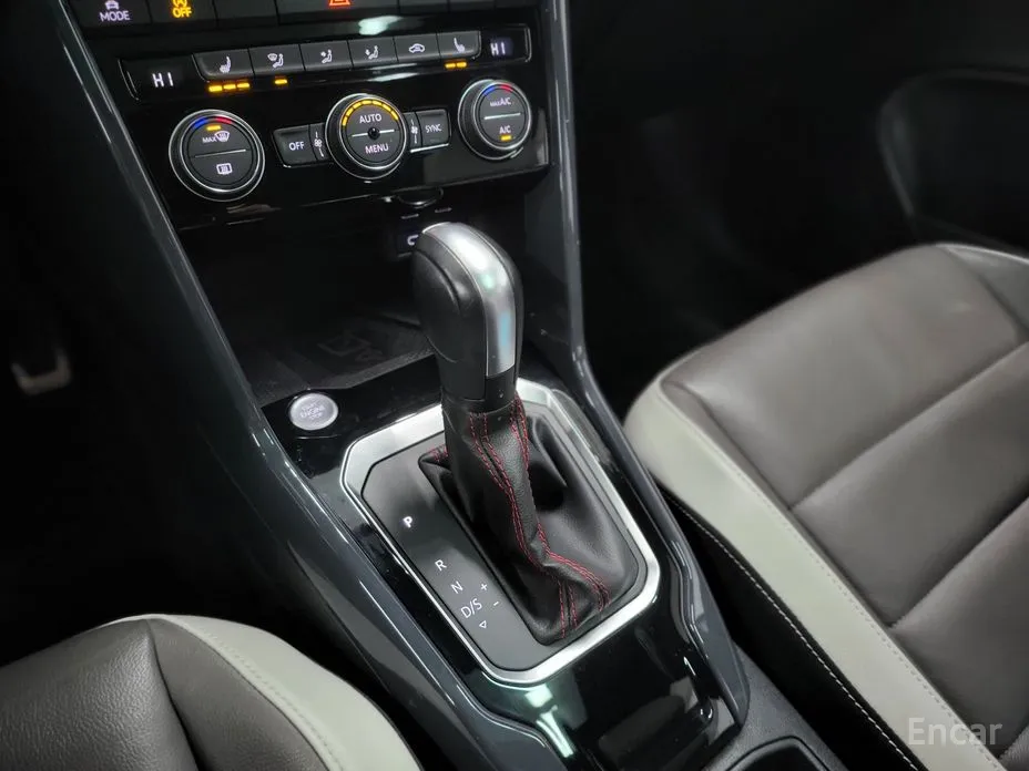 Фото 9 - Volkswagen T-Roc