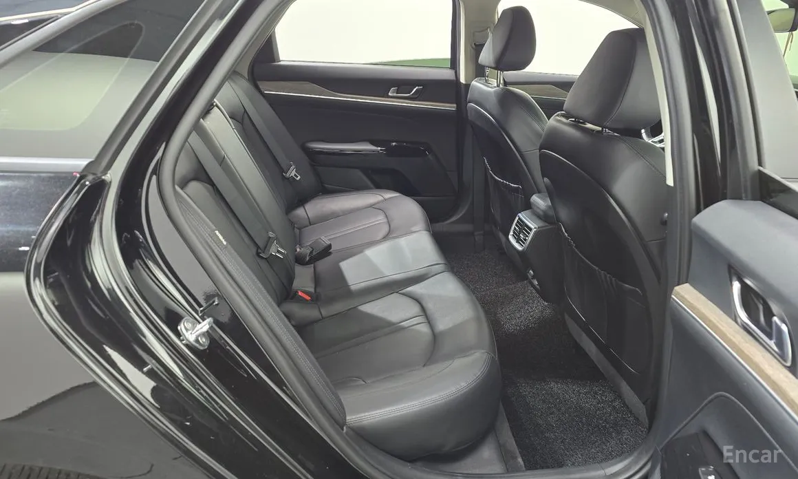 Фото 12 - Kia K5