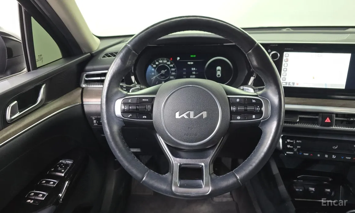 Фото 13 - Kia K5