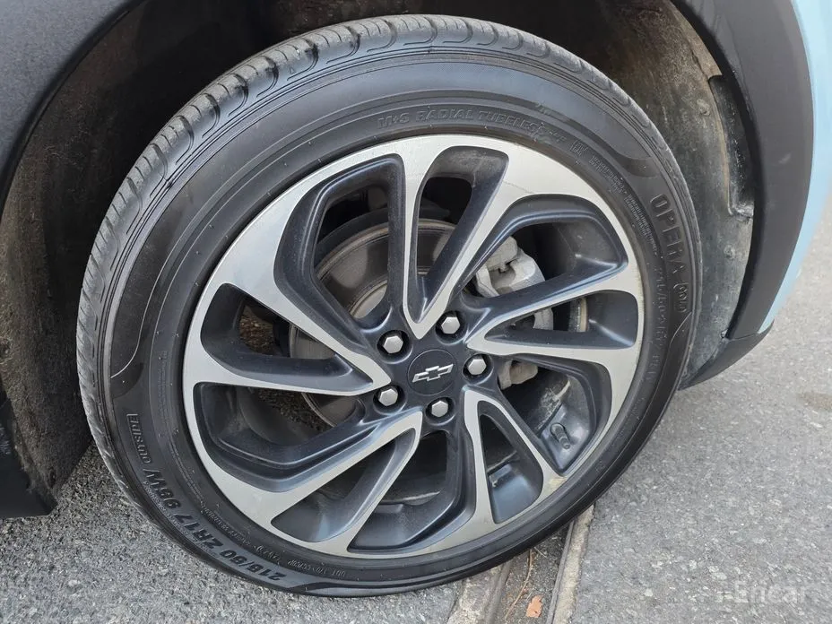 Фото 19 - Chevrolet Bolt EUV