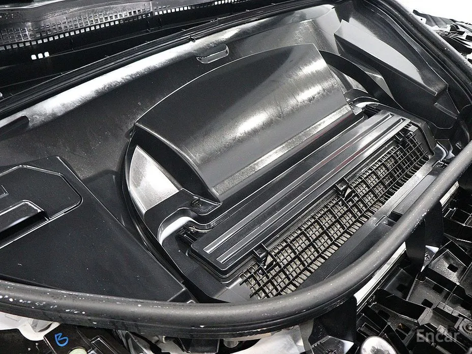 Фото 13 - Mercedes-Benz EQE