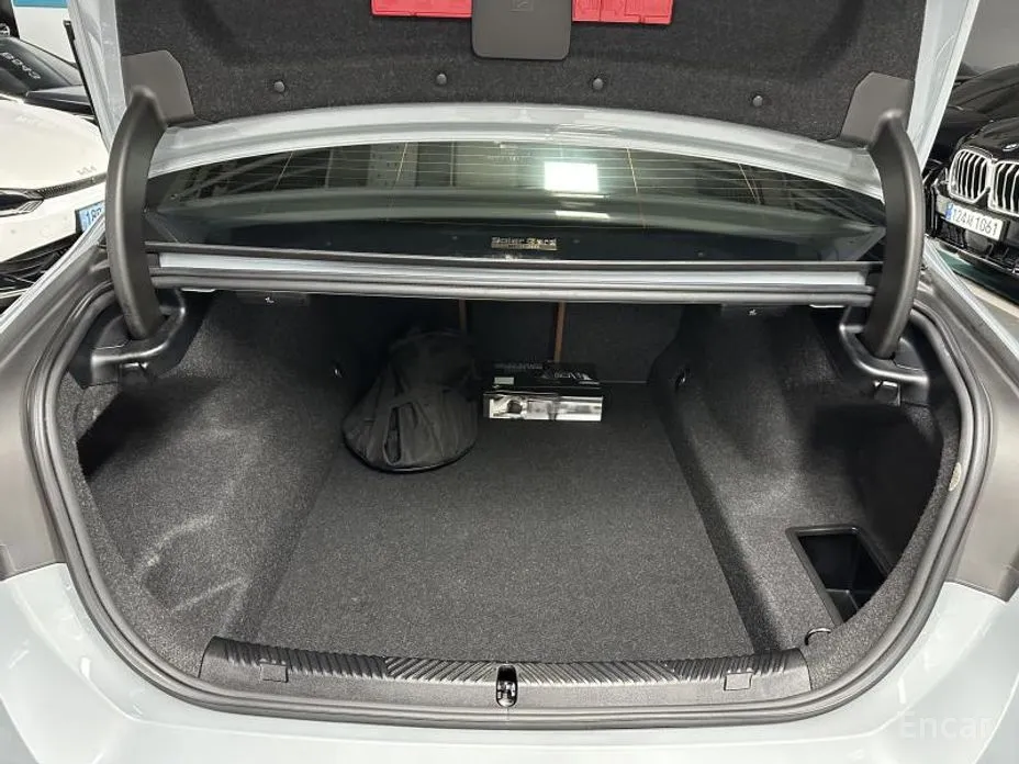 Фото 18 - BMW 5 Series