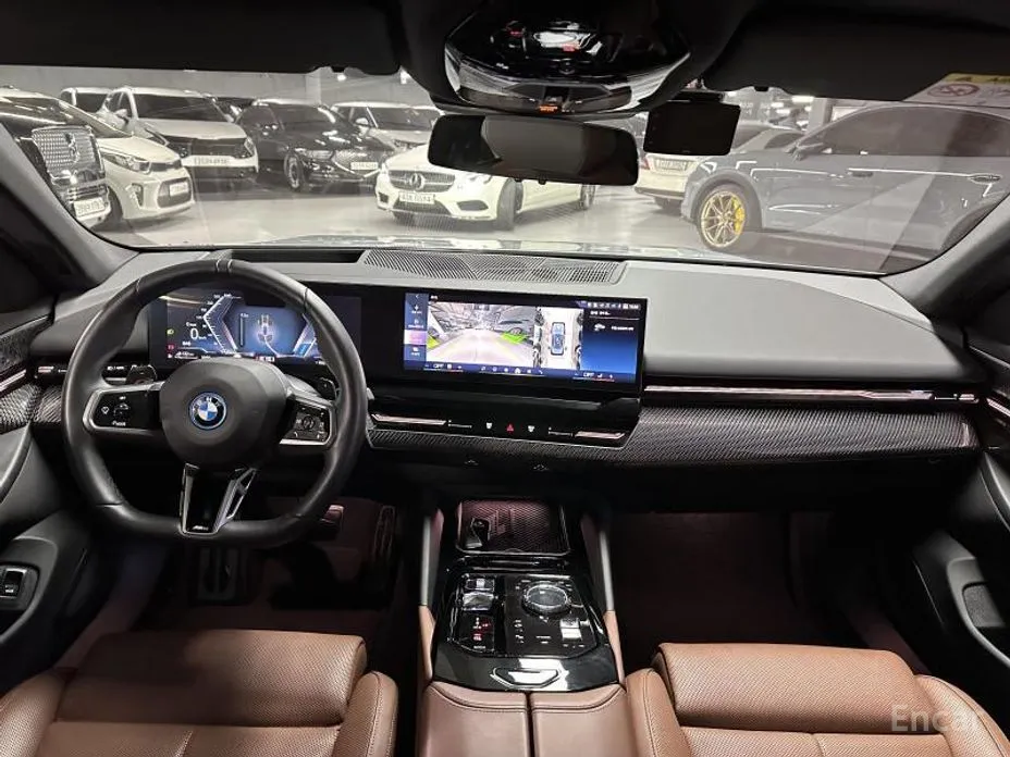 Фото 6 - BMW 5 Series