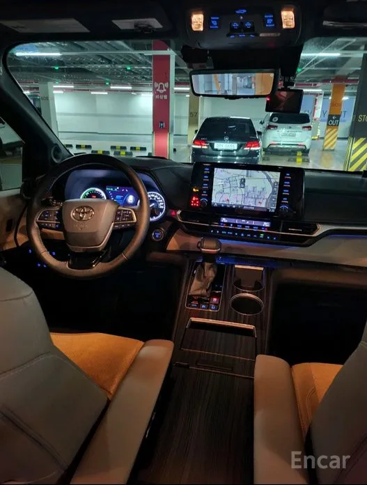 Фото 5 - Toyota Sienna