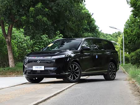 Фото 1 - Dongfeng Yipai eπ 008