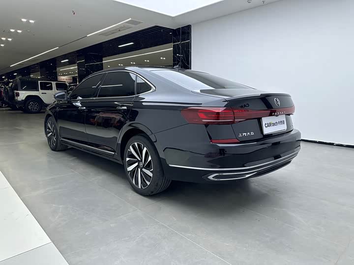 Фото 4 - Volkswagen Passat