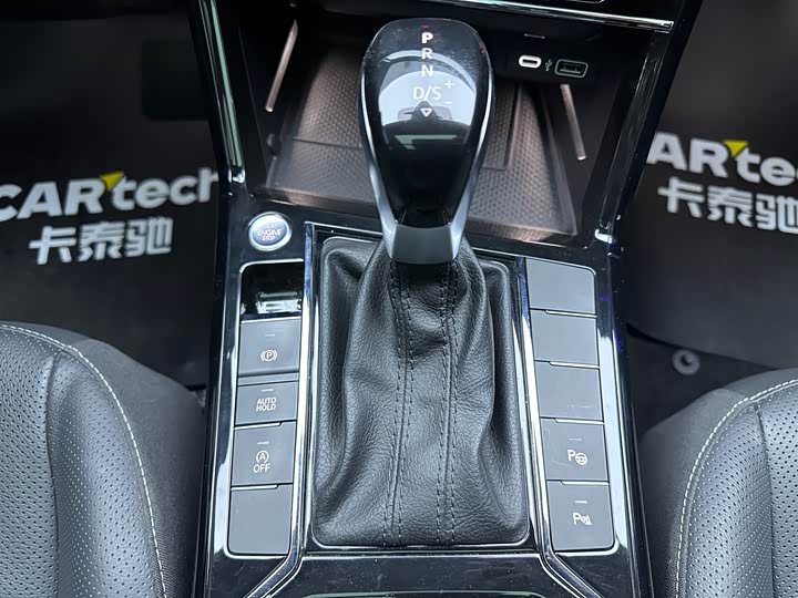 Фото 9 - Volkswagen Passat