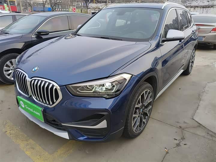 Фото 2 - BMW X1