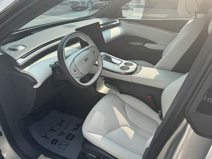 Фото 9 - XPeng G7