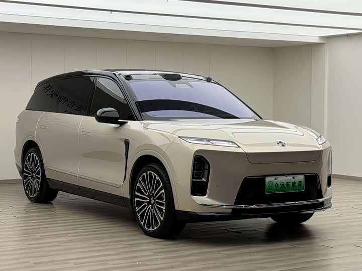 Фото 4 - Nio ES8