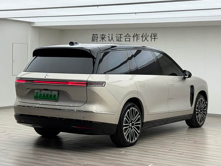 Фото 6 - Nio ES8