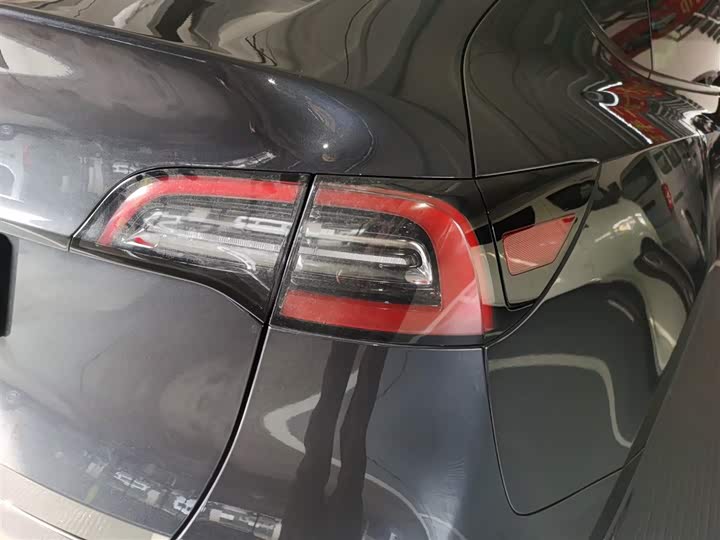 Фото 8 - Tesla Model Y